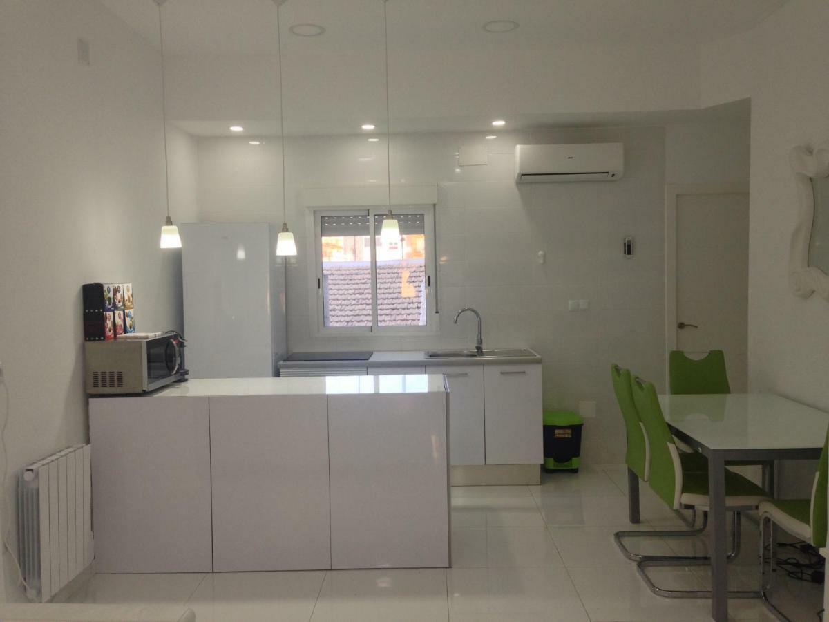 White Apartment Alicante Exterior photo